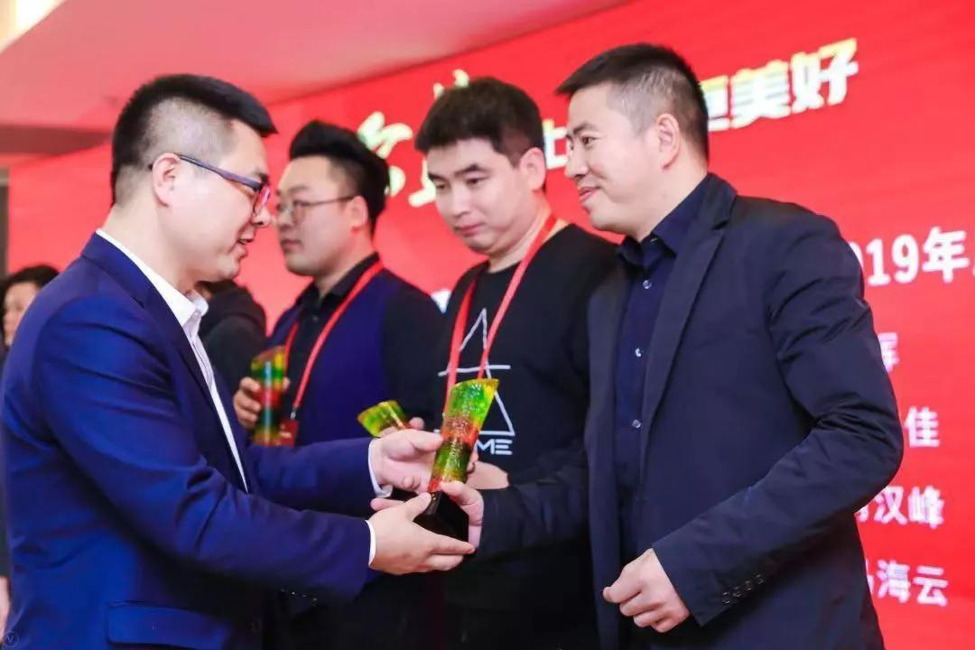 2019环球网教育盛典，首冠教育斩获两大荣誉